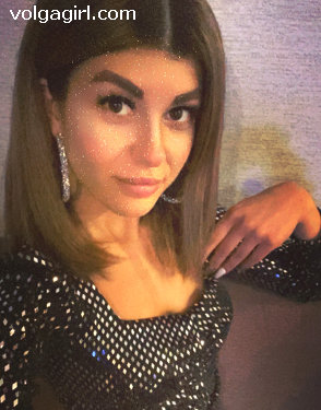 Regina  is a 36 year old Russian girl who has registered with mail order bride agency A Volga Girl in the hopes of receiving email correspondence from you.